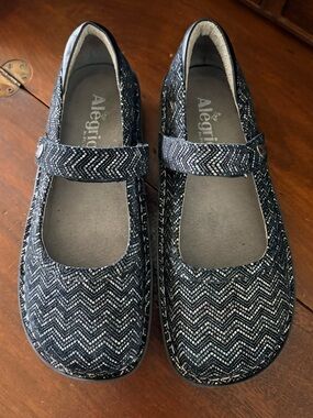 ALEGRIA‎ Belle Ric Rac Mary Jane Shoe |Black Chevron | Size EU37